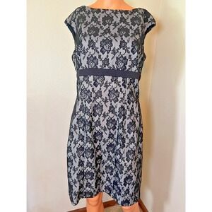 Chaps Black White Floral Lace Sheath Dress Size 10 Cap Sleeve Office to Evening